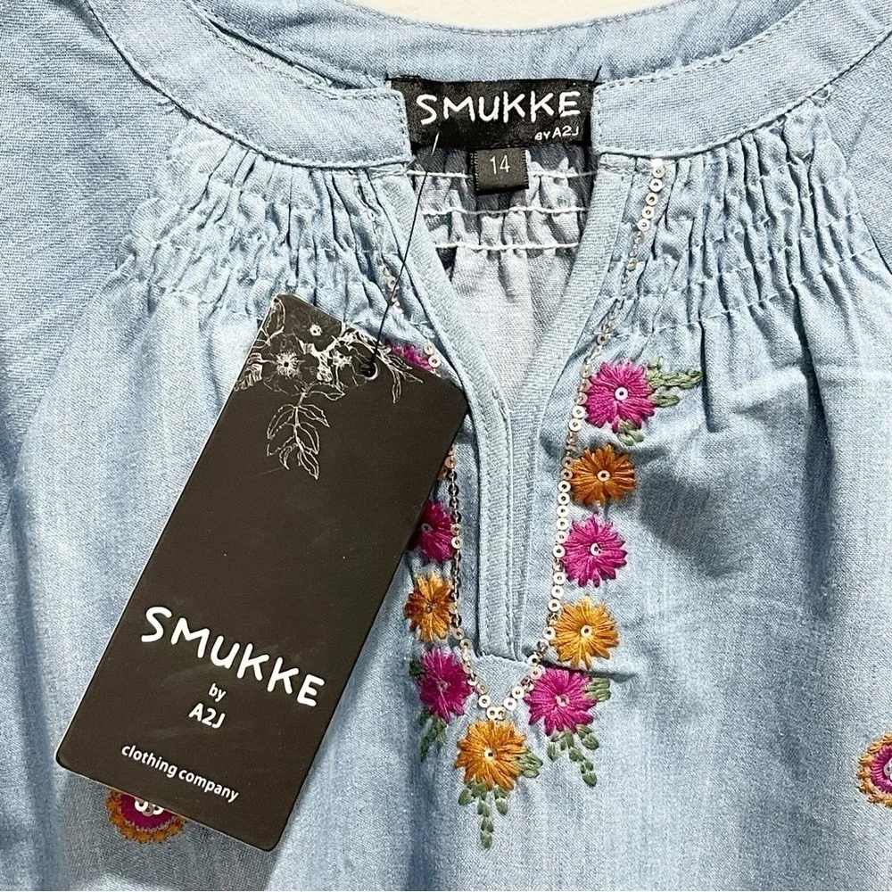 New SMUKKE BY A2J Big Girl’s Dress Blue Chambray Embroidered Sequins Size 14